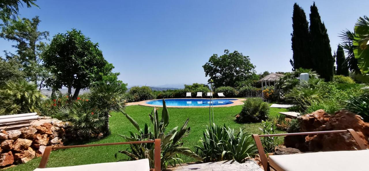 Roca Verde, Boutique Bed & Breakfast (Adults Only) アラウリン・デ・ラ・トレ エクステリア 写真