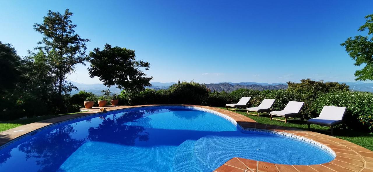Roca Verde, Boutique Bed & Breakfast (Adults Only) アラウリン・デ・ラ・トレ エクステリア 写真