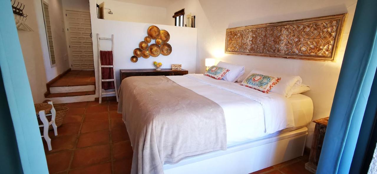 Roca Verde, Boutique Bed & Breakfast (Adults Only) アラウリン・デ・ラ・トレ エクステリア 写真