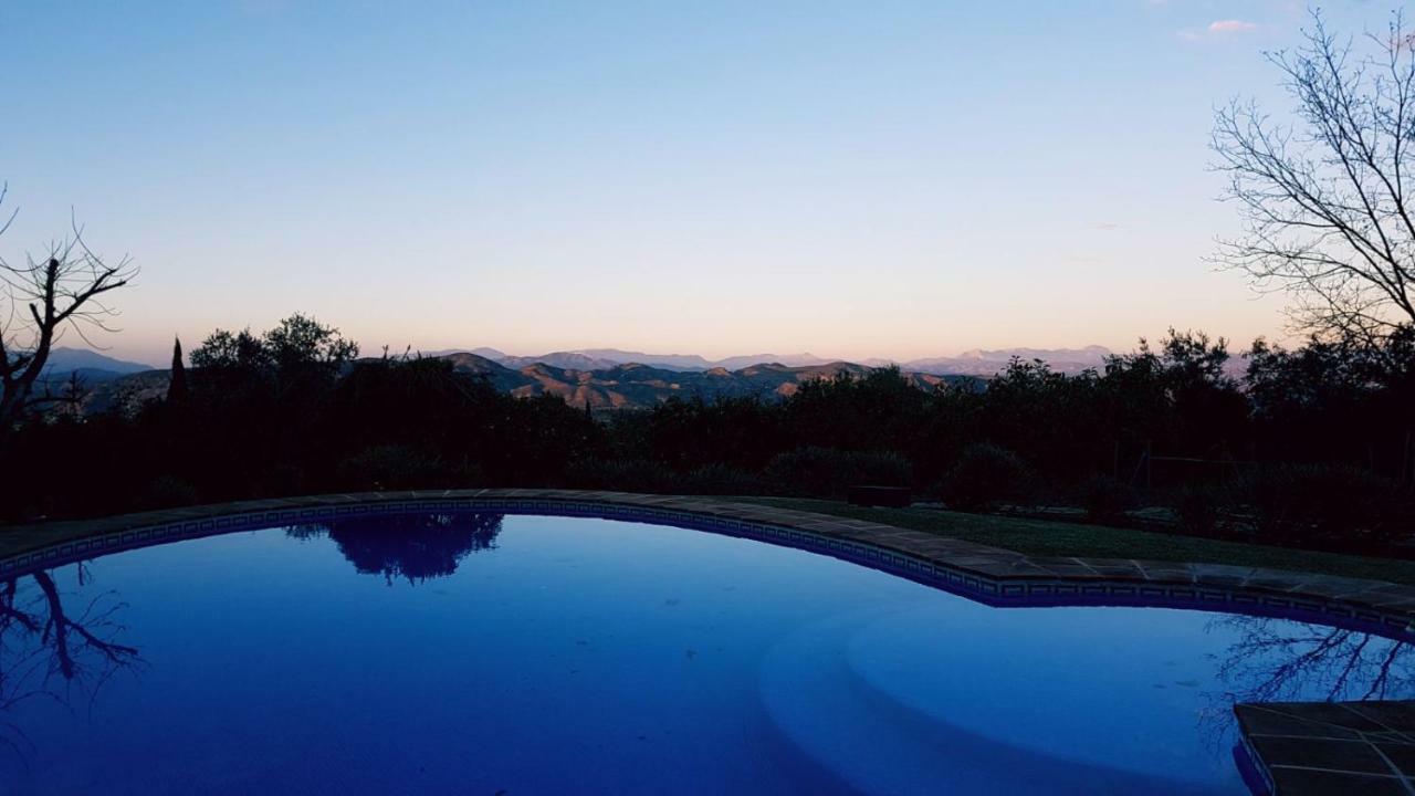 Roca Verde, Boutique Bed & Breakfast (Adults Only) アラウリン・デ・ラ・トレ エクステリア 写真